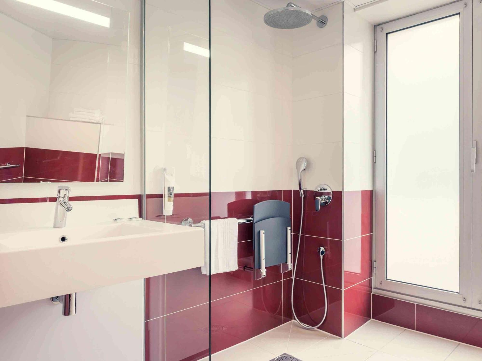 Hotel Mercure Paris Ouest Germain 4*